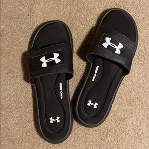 Under armour slides